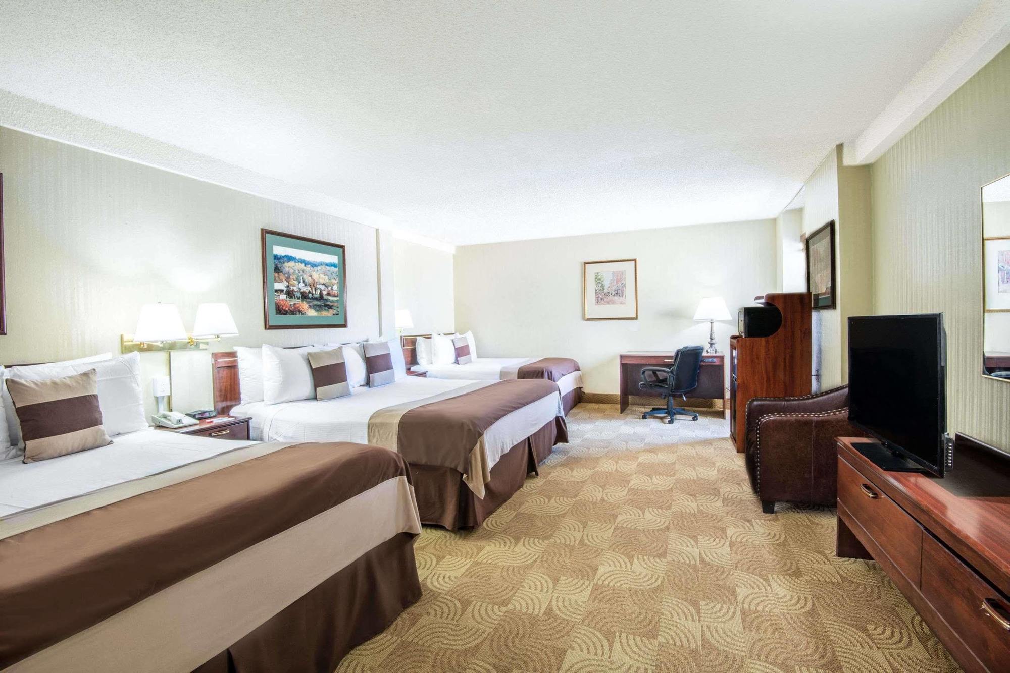 รามาดา บาย วินด์แฮม เดนเวอร์ ดาวน์ทาวน์ Hotel ภายนอก รูปภาพ