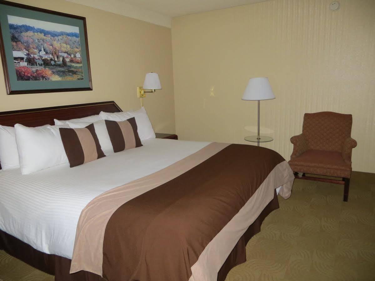 รามาดา บาย วินด์แฮม เดนเวอร์ ดาวน์ทาวน์ Hotel ภายนอก รูปภาพ